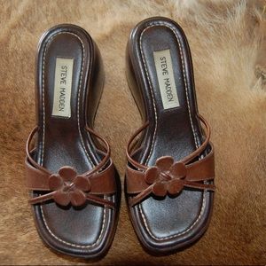 Steve Madden Brown Leather Flower Sandals